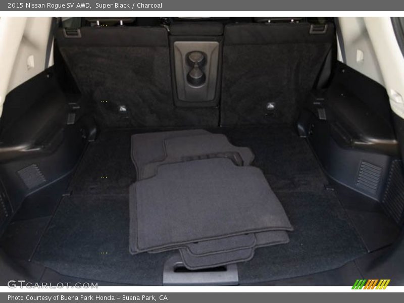 Super Black / Charcoal 2015 Nissan Rogue SV AWD