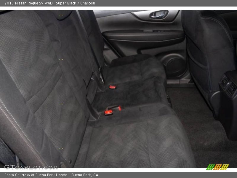 Super Black / Charcoal 2015 Nissan Rogue SV AWD