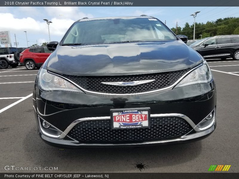 Brilliant Black Crystal Pearl / Black/Alloy 2018 Chrysler Pacifica Touring L