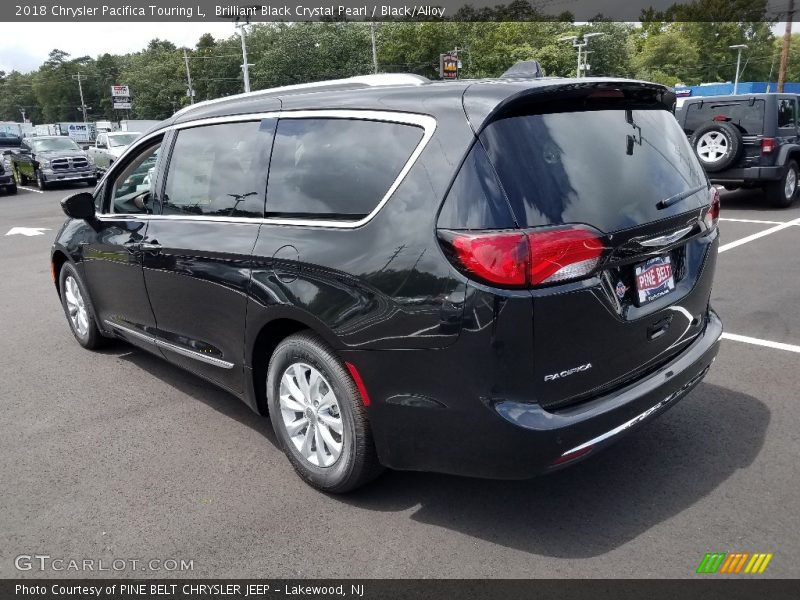 Brilliant Black Crystal Pearl / Black/Alloy 2018 Chrysler Pacifica Touring L
