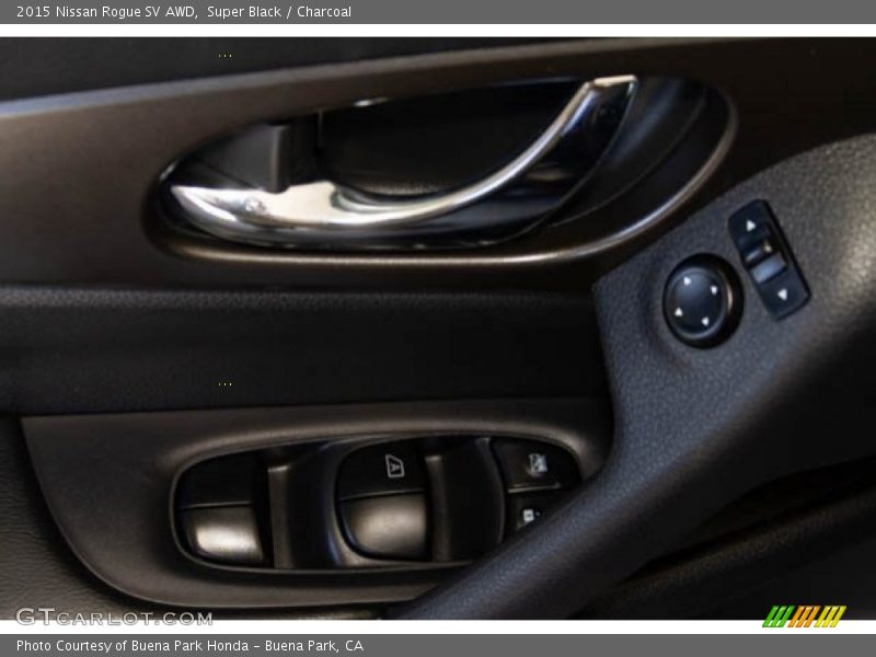 Super Black / Charcoal 2015 Nissan Rogue SV AWD