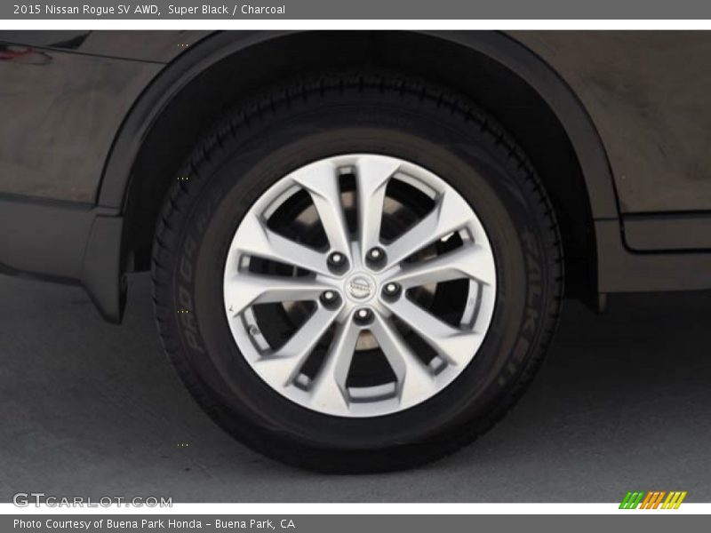 Super Black / Charcoal 2015 Nissan Rogue SV AWD
