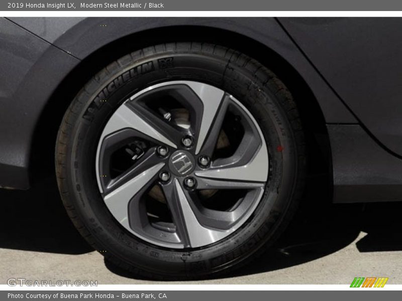 Modern Steel Metallic / Black 2019 Honda Insight LX