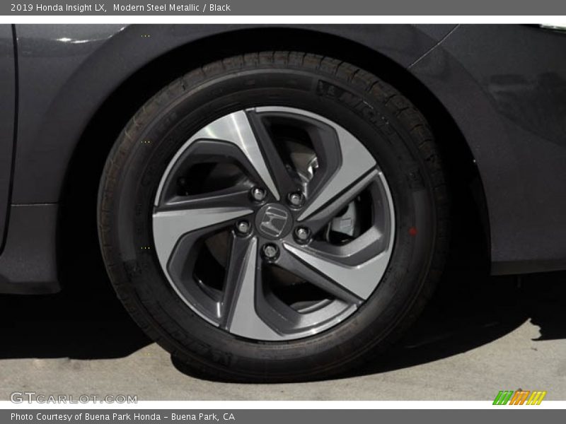 Modern Steel Metallic / Black 2019 Honda Insight LX