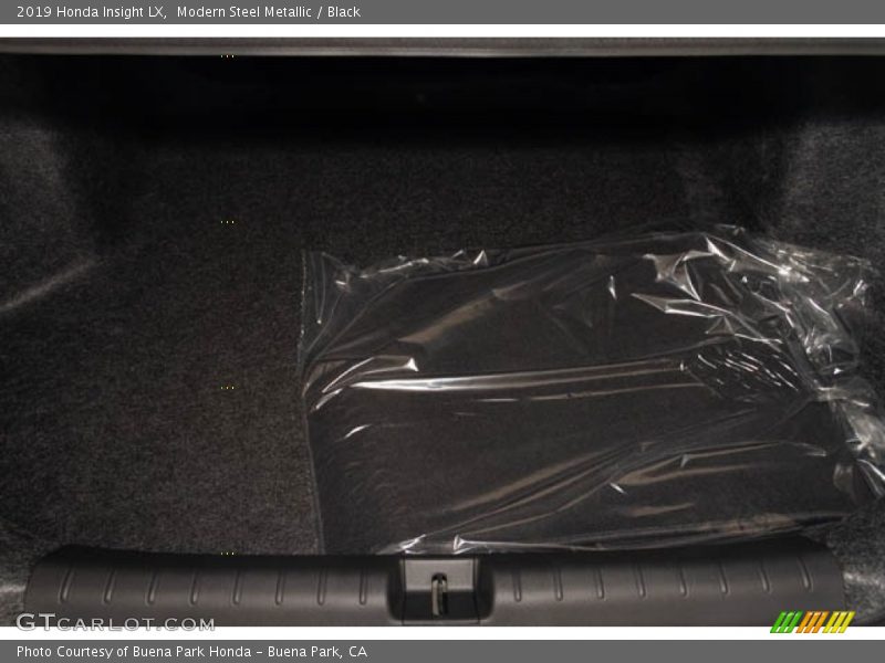 Modern Steel Metallic / Black 2019 Honda Insight LX