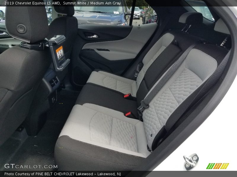 Summit White / Medium Ash Gray 2019 Chevrolet Equinox LS AWD
