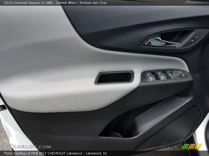 Summit White / Medium Ash Gray 2019 Chevrolet Equinox LS AWD