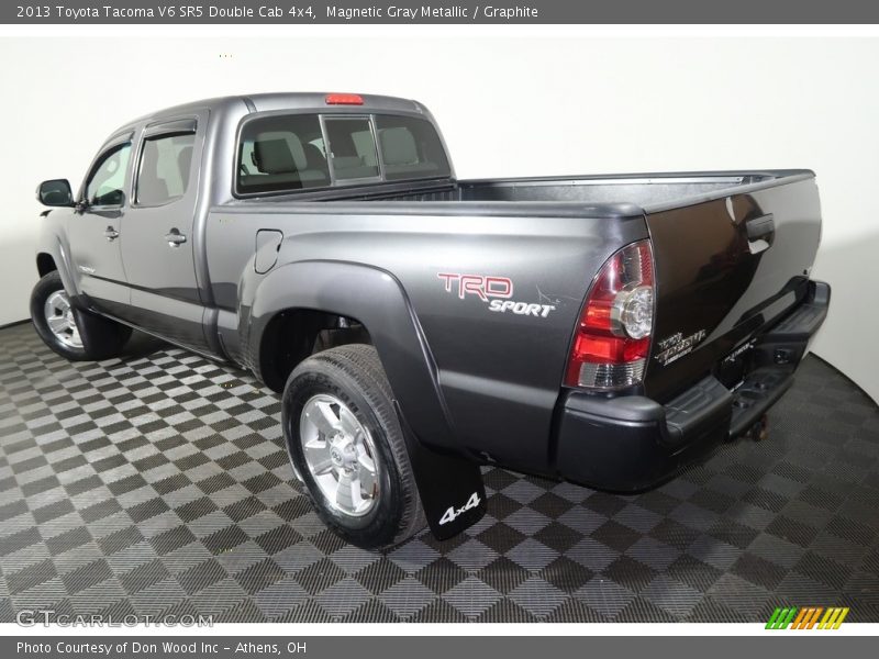 Magnetic Gray Metallic / Graphite 2013 Toyota Tacoma V6 SR5 Double Cab 4x4