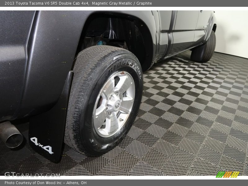 Magnetic Gray Metallic / Graphite 2013 Toyota Tacoma V6 SR5 Double Cab 4x4