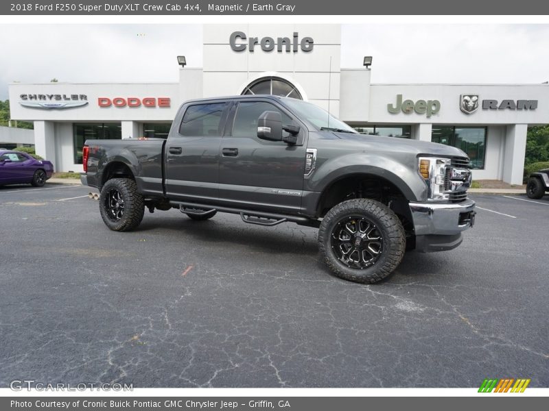 Magnetic / Earth Gray 2018 Ford F250 Super Duty XLT Crew Cab 4x4