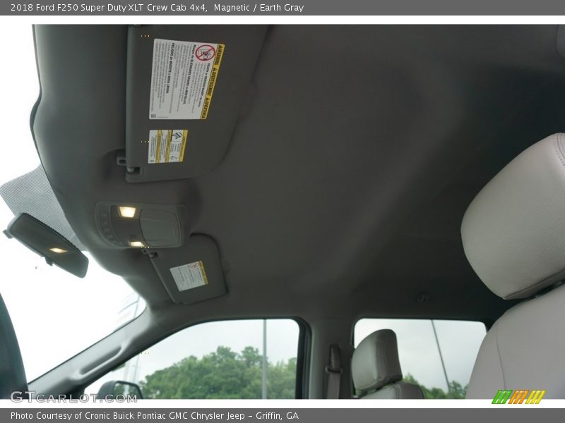 Magnetic / Earth Gray 2018 Ford F250 Super Duty XLT Crew Cab 4x4