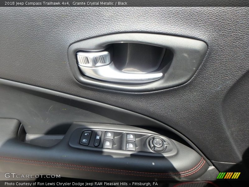 Granite Crystal Metallic / Black 2018 Jeep Compass Trailhawk 4x4