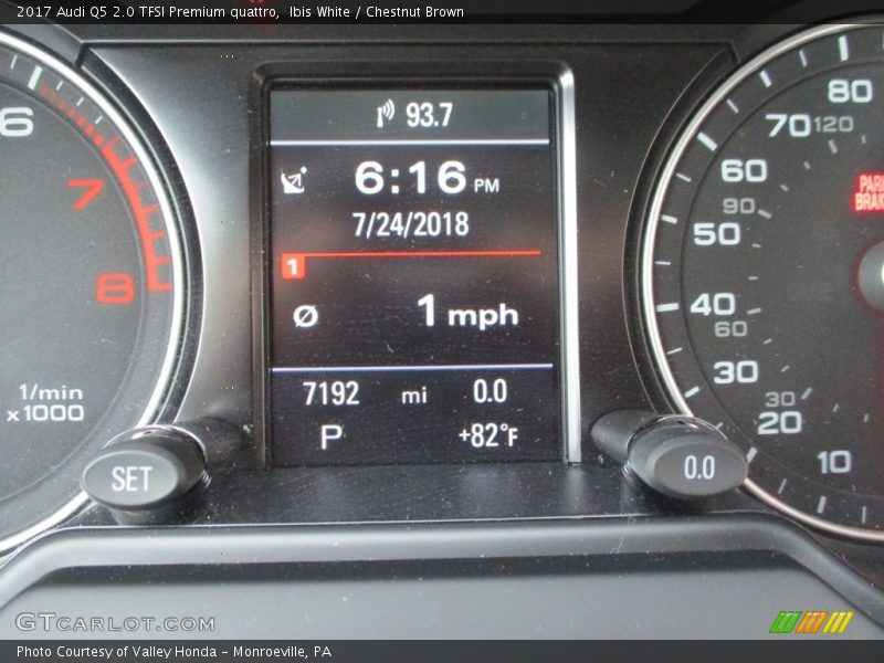 Ibis White / Chestnut Brown 2017 Audi Q5 2.0 TFSI Premium quattro