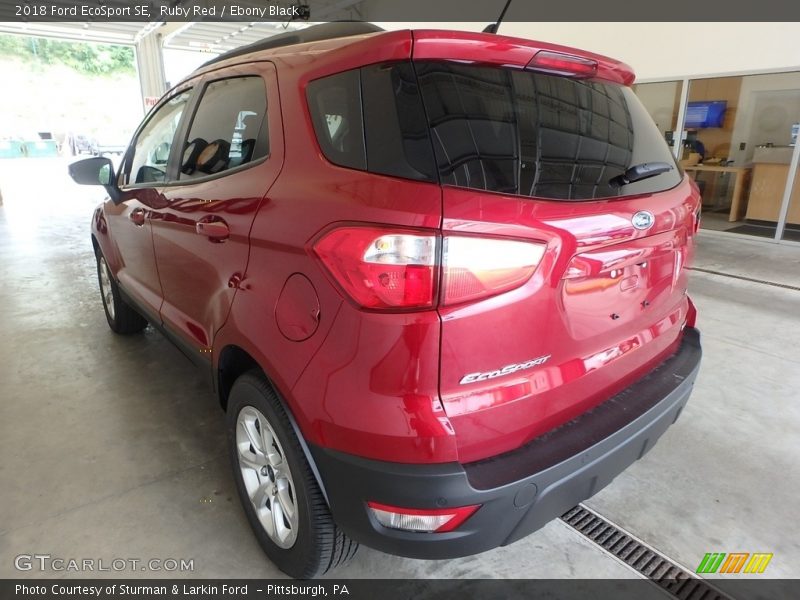 Ruby Red / Ebony Black 2018 Ford EcoSport SE