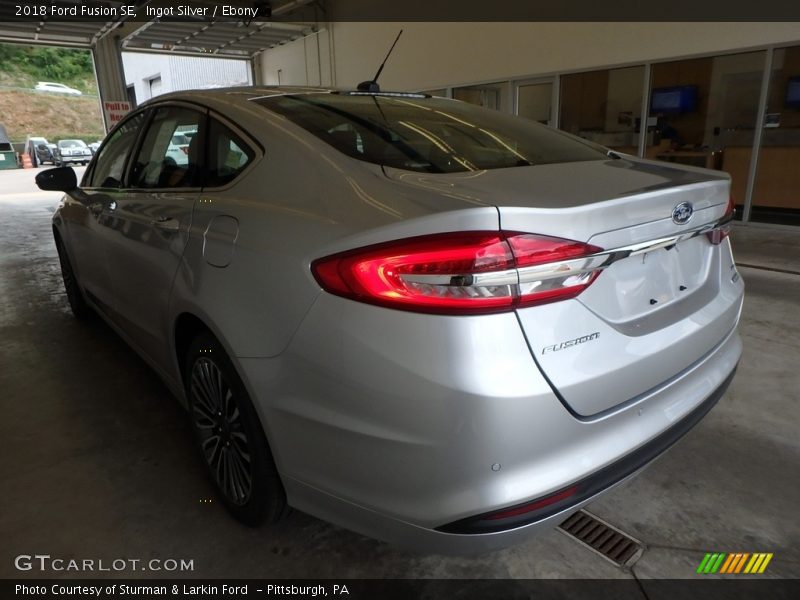 Ingot Silver / Ebony 2018 Ford Fusion SE