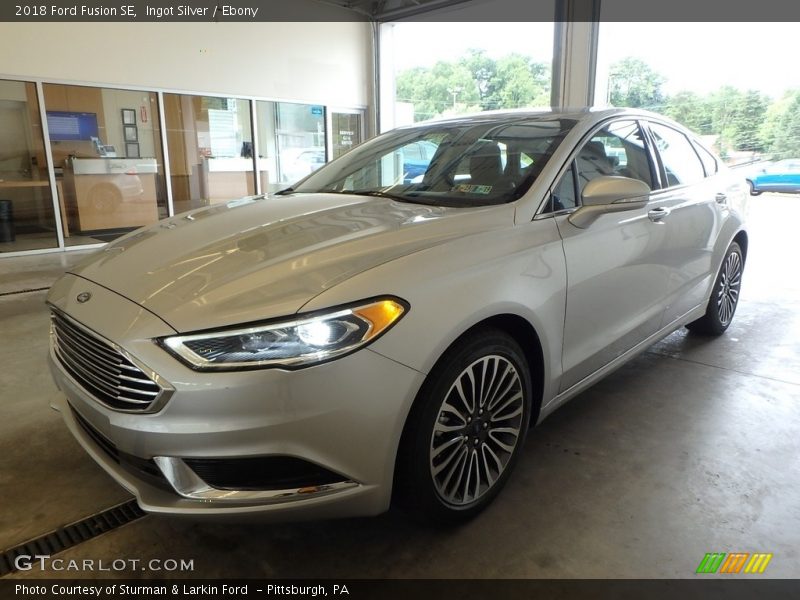 Ingot Silver / Ebony 2018 Ford Fusion SE
