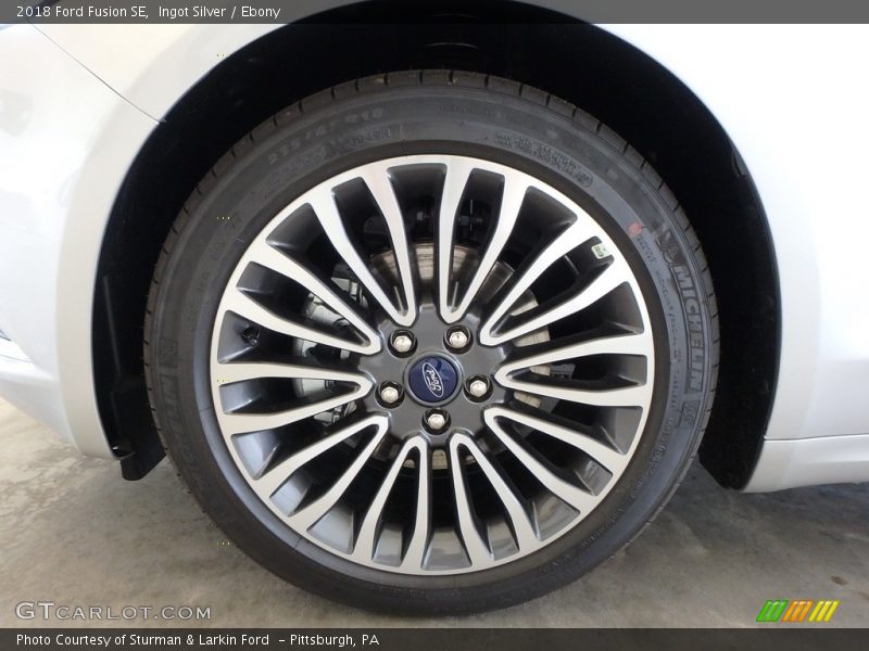 Ingot Silver / Ebony 2018 Ford Fusion SE