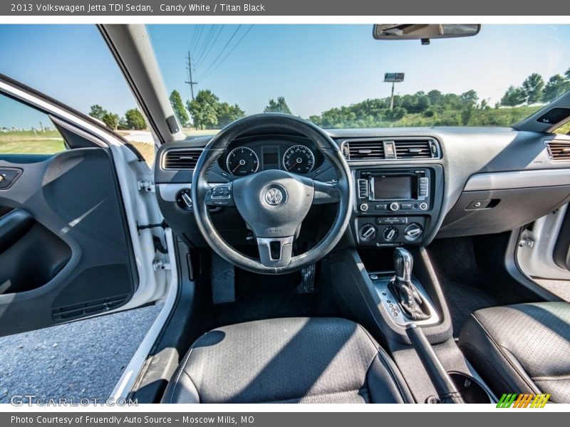 Candy White / Titan Black 2013 Volkswagen Jetta TDI Sedan