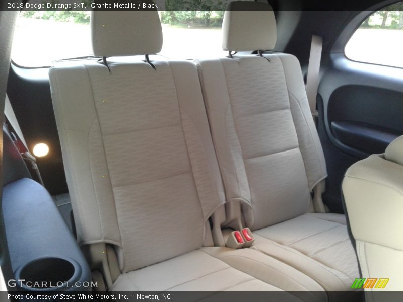 Granite Metallic / Black 2018 Dodge Durango SXT