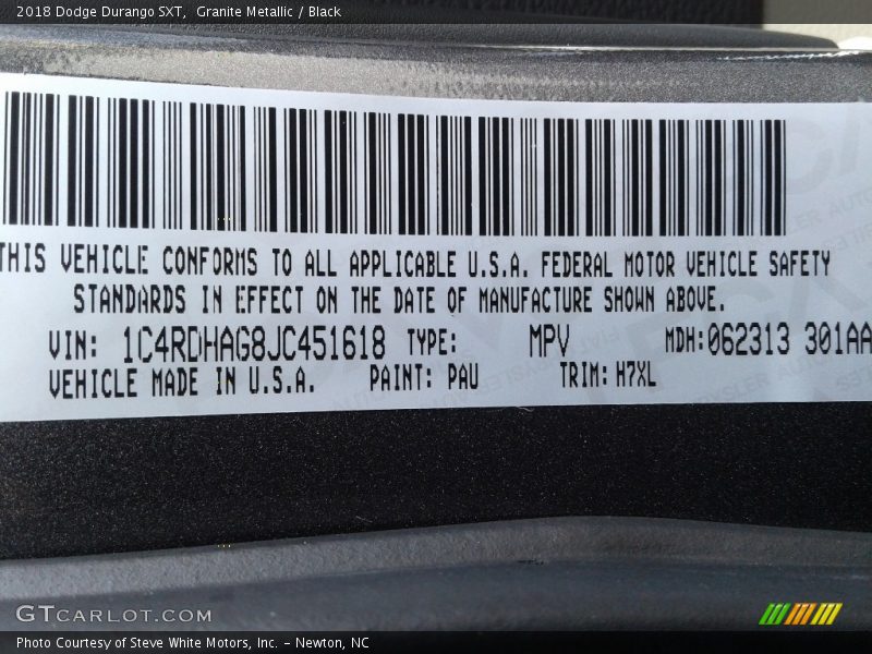 Granite Metallic / Black 2018 Dodge Durango SXT