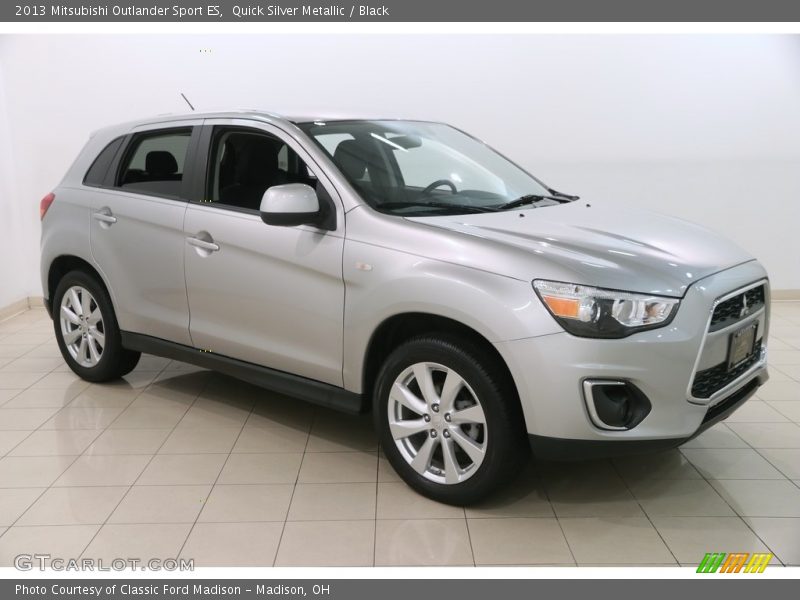 Quick Silver Metallic / Black 2013 Mitsubishi Outlander Sport ES