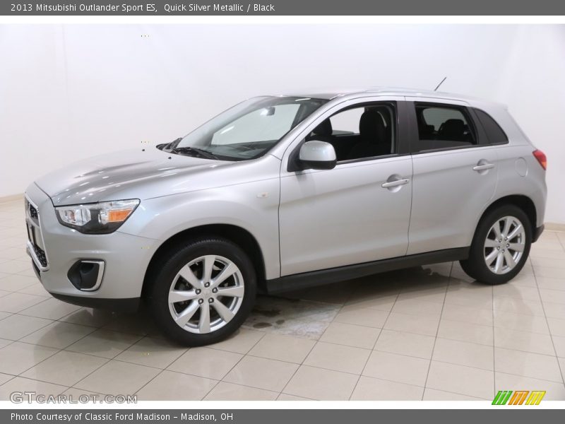 Quick Silver Metallic / Black 2013 Mitsubishi Outlander Sport ES