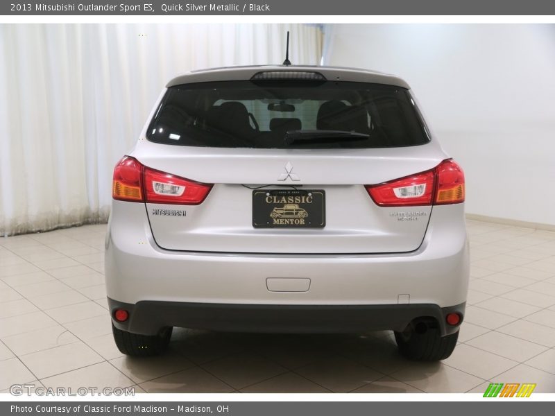 Quick Silver Metallic / Black 2013 Mitsubishi Outlander Sport ES