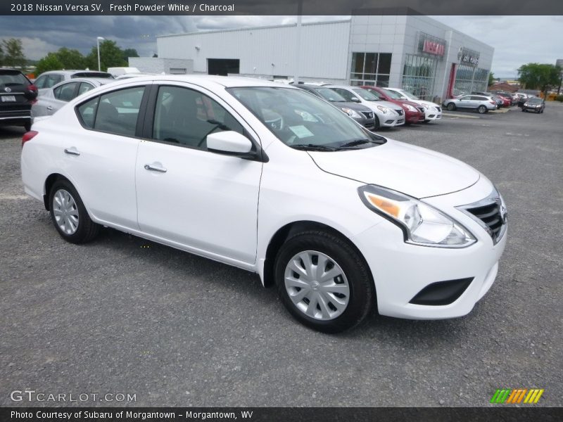 Fresh Powder White / Charcoal 2018 Nissan Versa SV