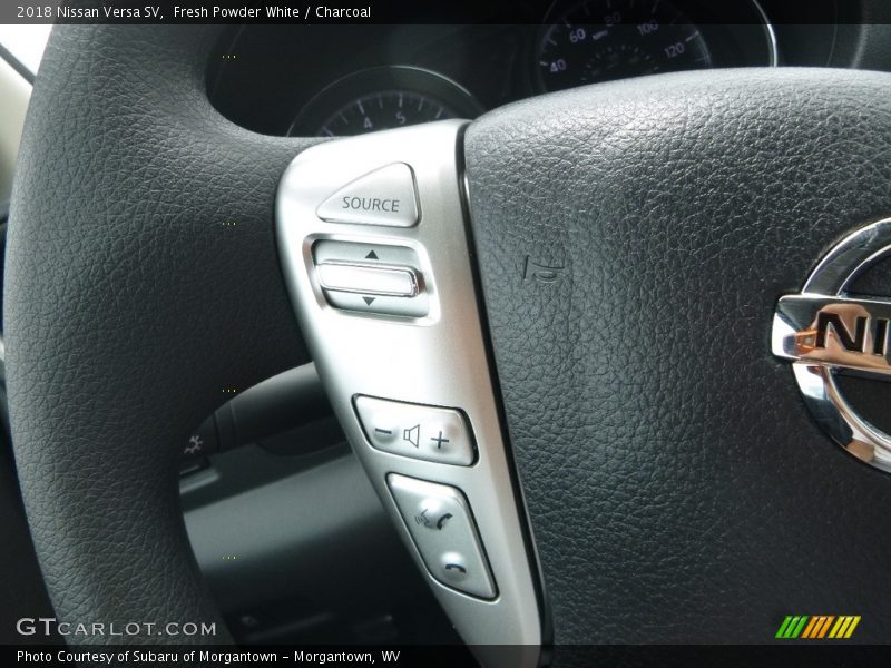 Fresh Powder White / Charcoal 2018 Nissan Versa SV