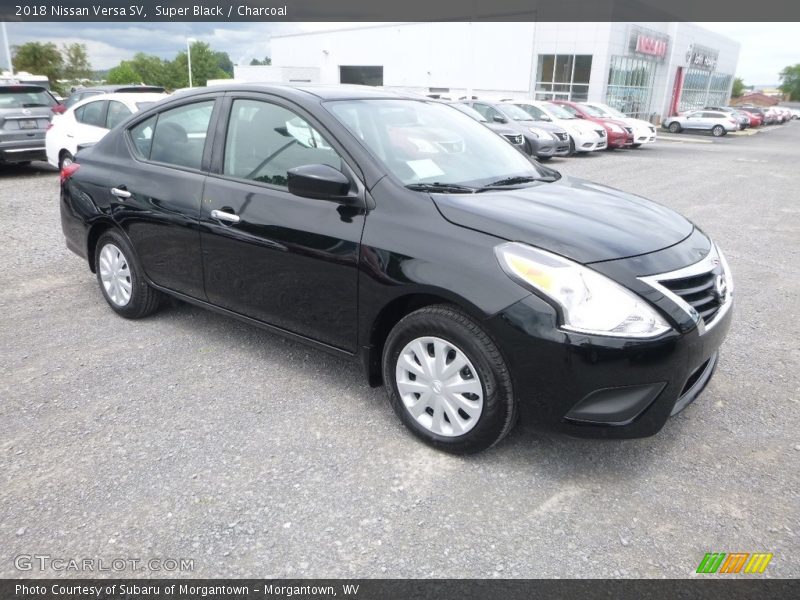Front 3/4 View of 2018 Versa SV
