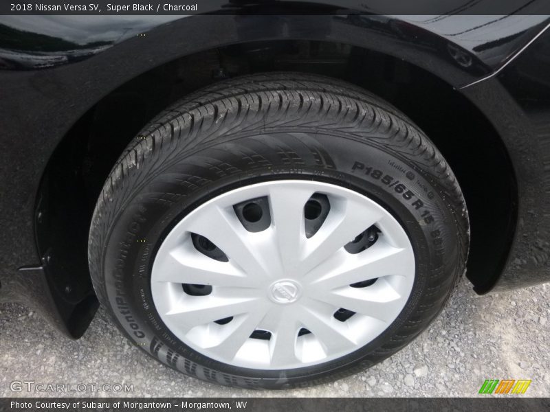 Super Black / Charcoal 2018 Nissan Versa SV