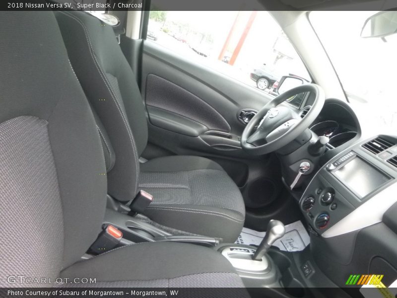 Super Black / Charcoal 2018 Nissan Versa SV