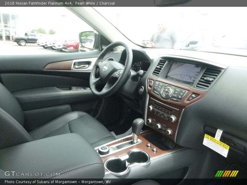 Pearl White / Charcoal 2018 Nissan Pathfinder Platinum 4x4