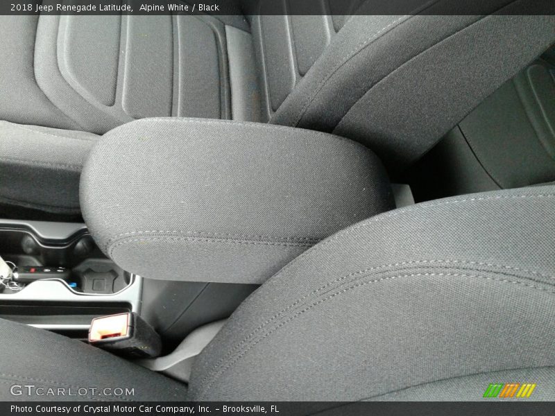 Alpine White / Black 2018 Jeep Renegade Latitude
