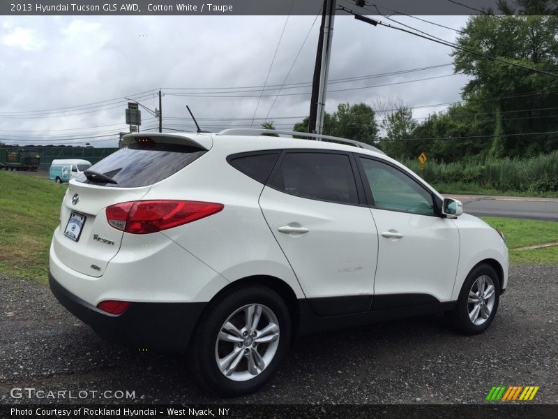 Cotton White / Taupe 2013 Hyundai Tucson GLS AWD