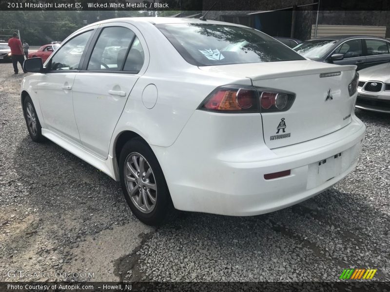 Wicked White Metallic / Black 2011 Mitsubishi Lancer ES