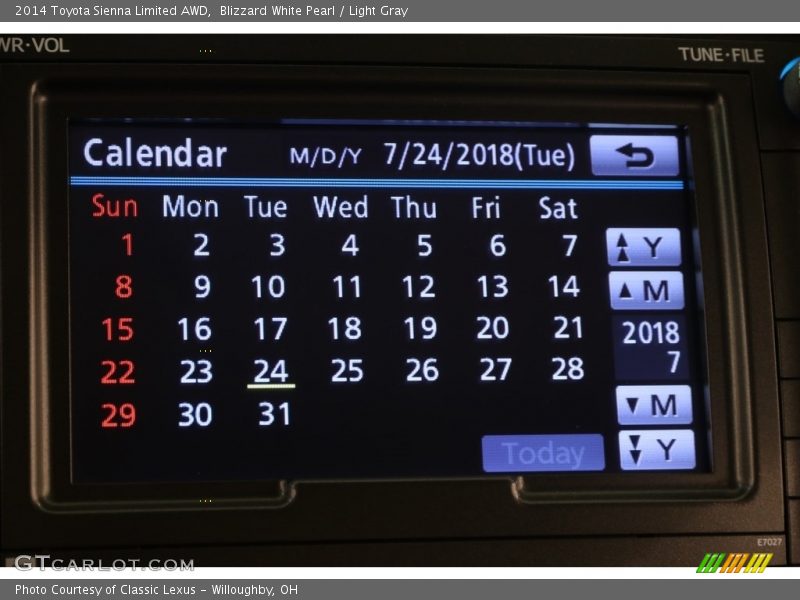 Blizzard White Pearl / Light Gray 2014 Toyota Sienna Limited AWD