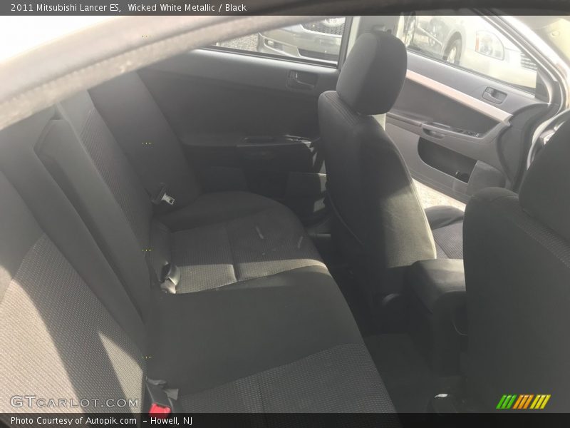 Wicked White Metallic / Black 2011 Mitsubishi Lancer ES