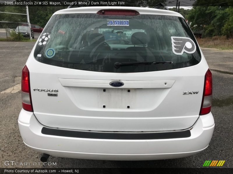 Cloud 9 White / Dark Flint/Light Flint 2005 Ford Focus ZXW SES Wagon