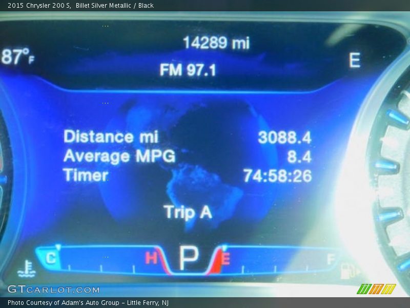 Billet Silver Metallic / Black 2015 Chrysler 200 S