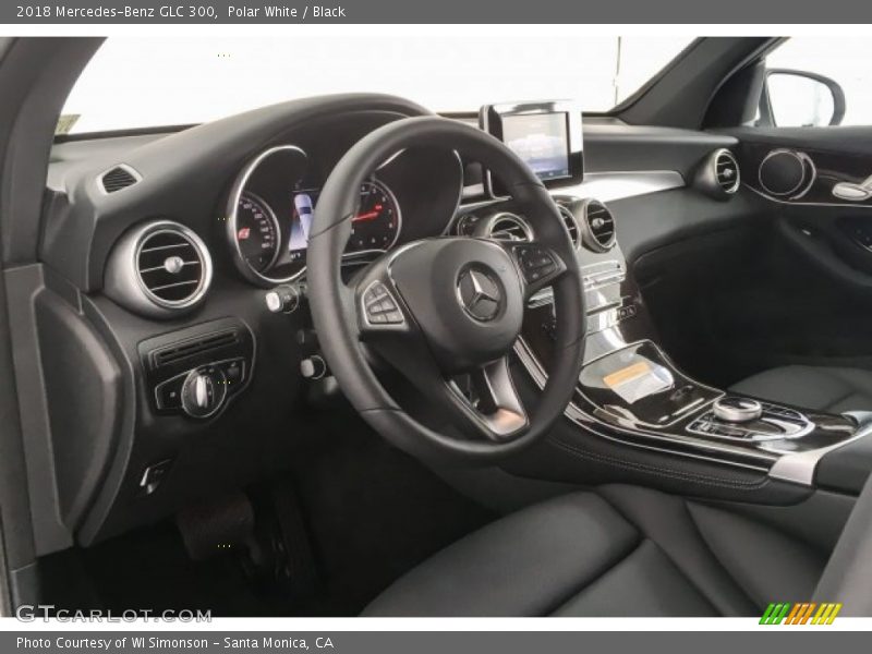 Polar White / Black 2018 Mercedes-Benz GLC 300
