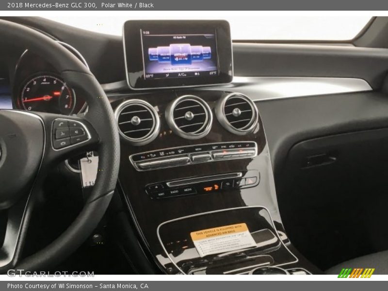 Polar White / Black 2018 Mercedes-Benz GLC 300