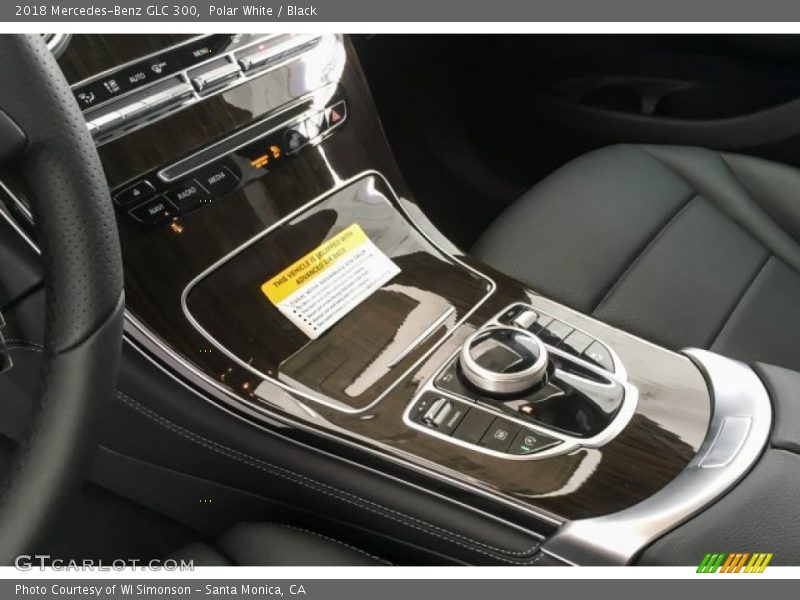 Polar White / Black 2018 Mercedes-Benz GLC 300