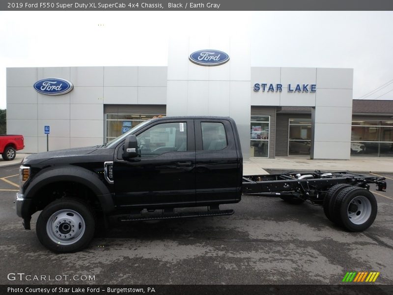Black / Earth Gray 2019 Ford F550 Super Duty XL SuperCab 4x4 Chassis