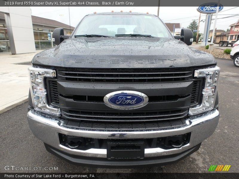Black / Earth Gray 2019 Ford F550 Super Duty XL SuperCab 4x4 Chassis