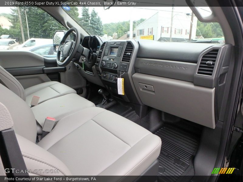  2019 F550 Super Duty XL SuperCab 4x4 Chassis Earth Gray Interior