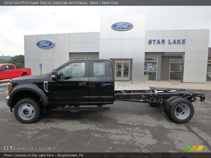 Black / Earth Gray 2019 Ford F550 Super Duty XL SuperCab 4x4 Chassis