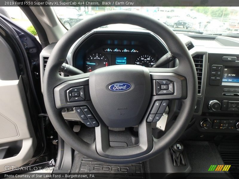  2019 F550 Super Duty XL SuperCab 4x4 Chassis Steering Wheel