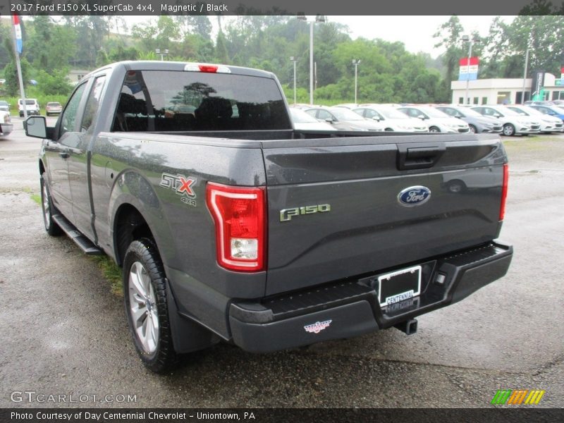 Magnetic / Black 2017 Ford F150 XL SuperCab 4x4