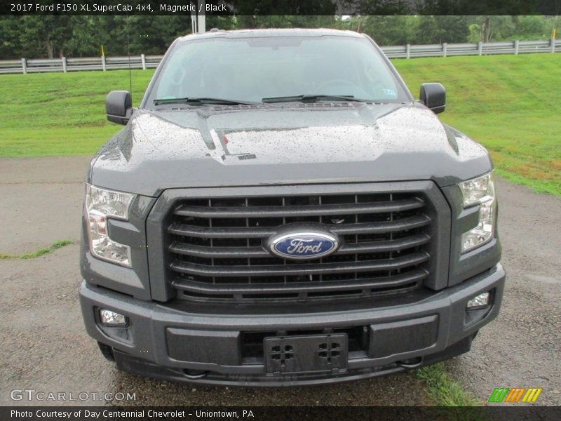 Magnetic / Black 2017 Ford F150 XL SuperCab 4x4